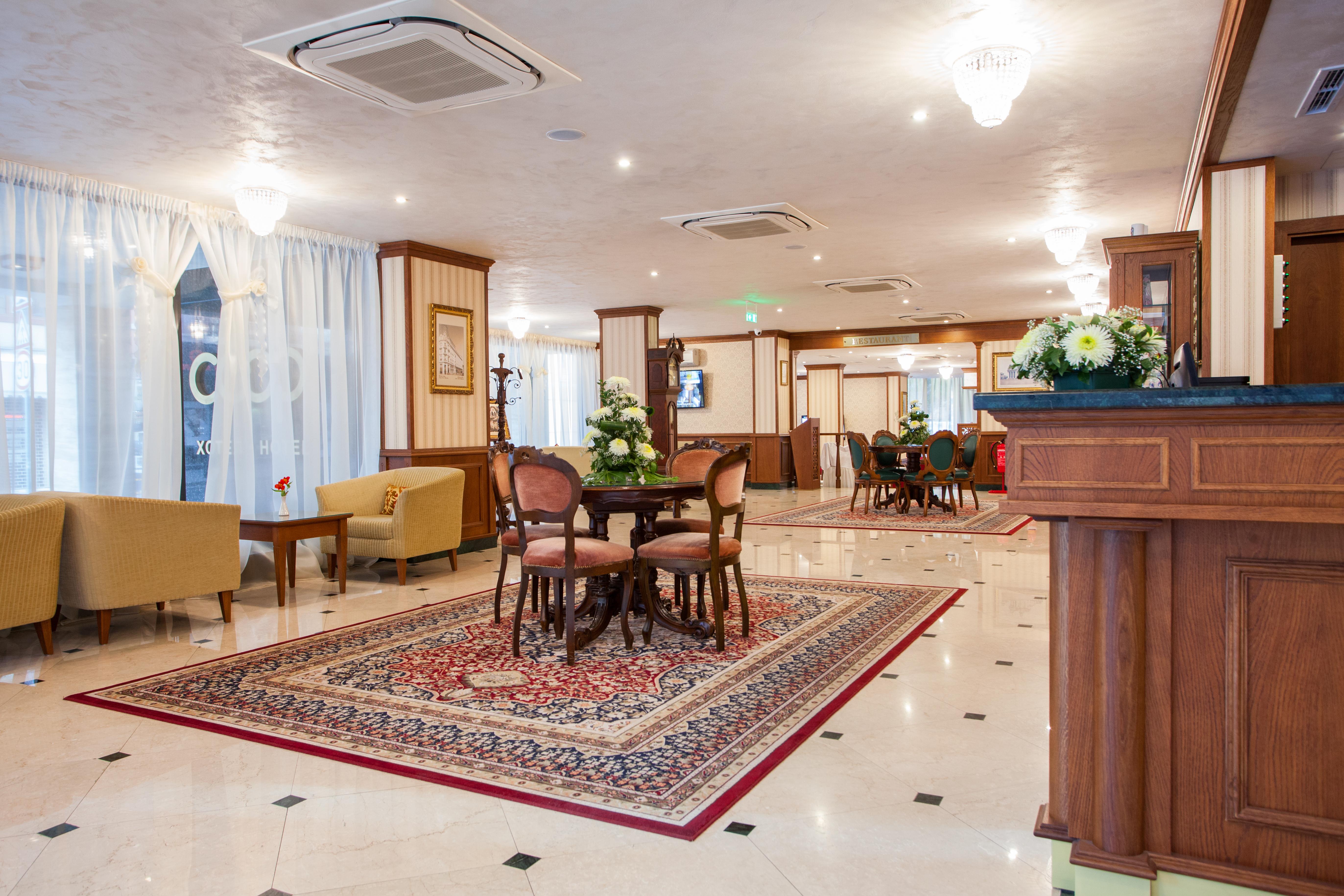 Coop, Hotel Sofia